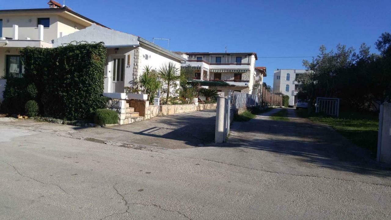 Vera Apartment 1 罗戈兹尼察 外观 照片