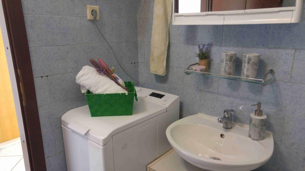 Vera Apartment 1 罗戈兹尼察 外观 照片
