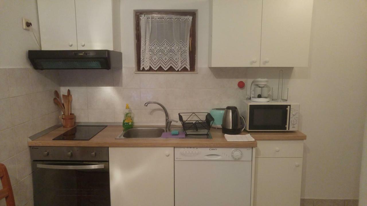 Vera Apartment 1 罗戈兹尼察 外观 照片