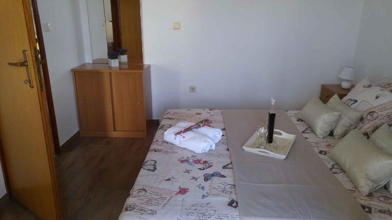 Vera Apartment 1 罗戈兹尼察 客房 照片