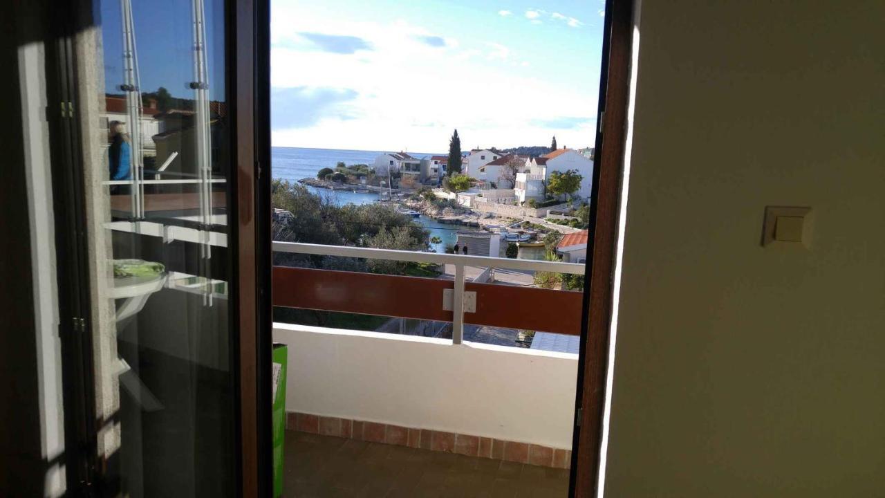 Vera Apartment 1 罗戈兹尼察 客房 照片