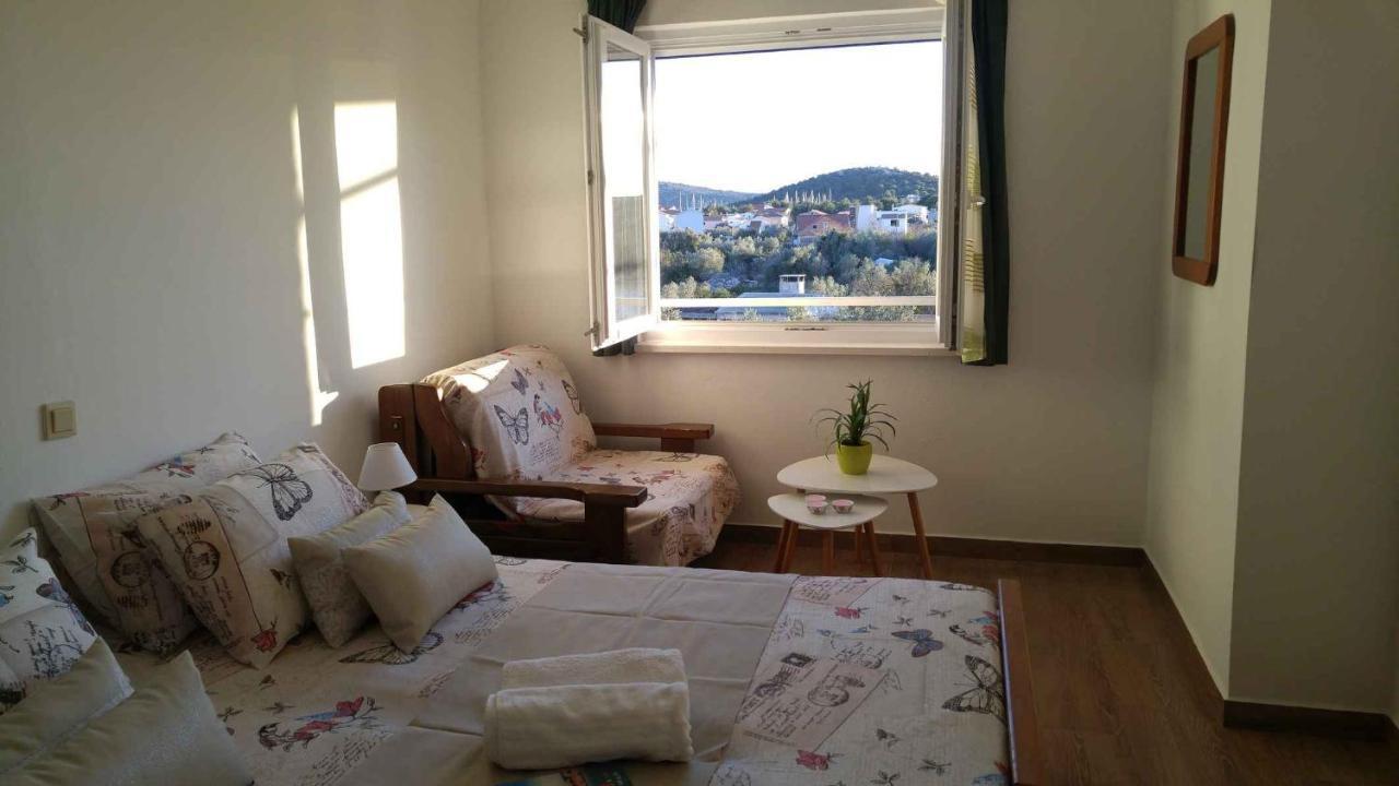 Vera Apartment 1 罗戈兹尼察 客房 照片