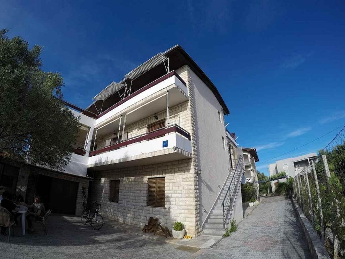 Vera Apartment 1 罗戈兹尼察 客房 照片